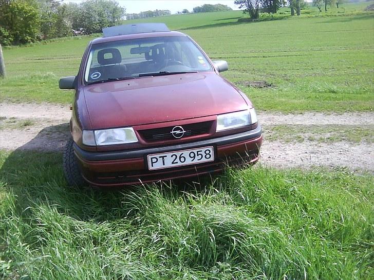 Opel Vectra A 1.6 i Solgt billede 2
