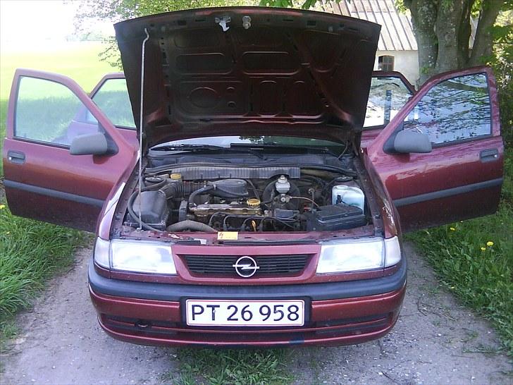 Opel Vectra A 1.6 i Solgt billede 7