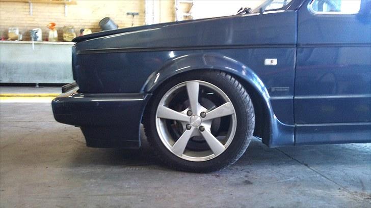 VW Golf 1 Cab Karman (SOLGT) billede 3