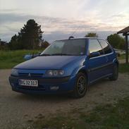 Citroën Saxo 1,6 VTR tilsalg / by