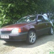 Opel Kadett E 1.4i (Skrottet):