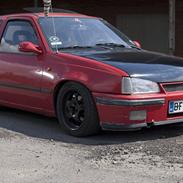 Opel kadett 2.0 16v gsi