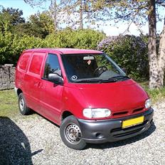 Nissan Serena 16V "Twinner"