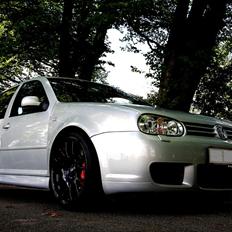 VW GOLF IV R32 HGP BI-TURBO