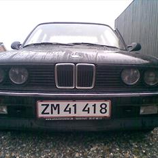 BMW 320i solgt