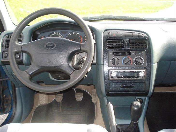 Toyota Avensis T22 (med bananmanifold) billede 6