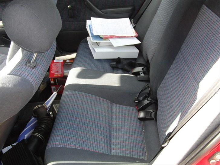 Toyota Carina E solgt billede 10