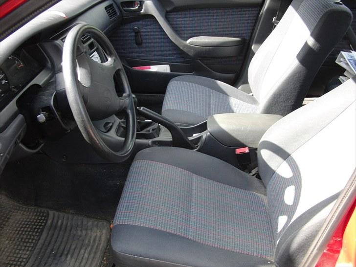 Toyota Carina E solgt billede 11