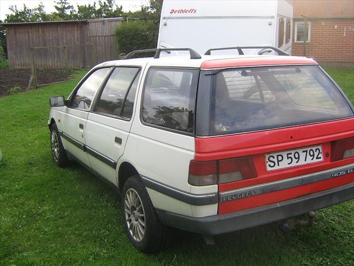 Peugeot 405 1,9D (arbejdshesten) billede 4