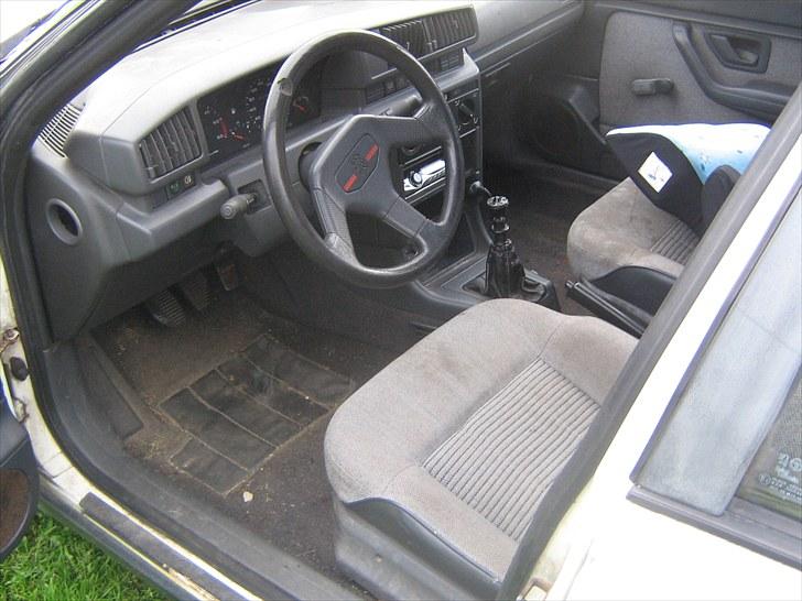 Peugeot 405 1,9D (arbejdshesten) billede 5