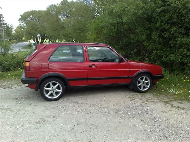 VW Golf 2 1,8i CL SOLGT billede 1