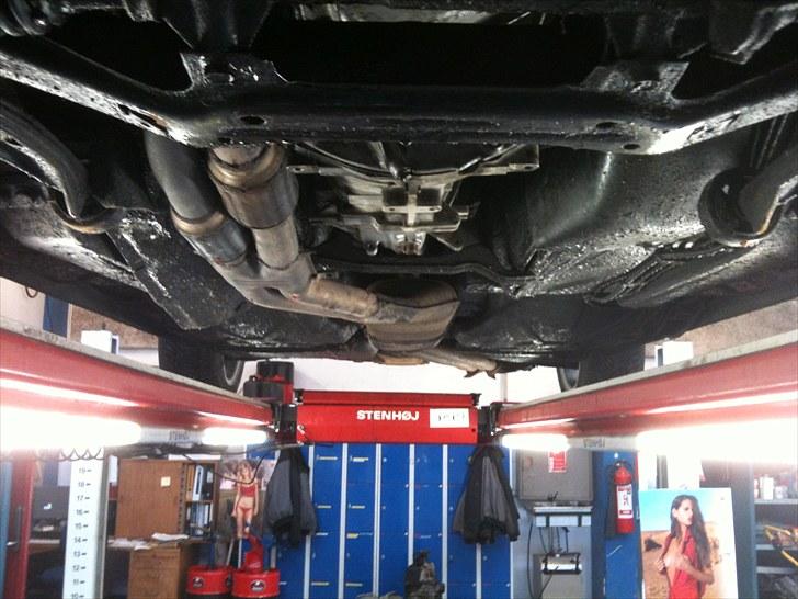 BMW E30 320I   SOLGT billede 12