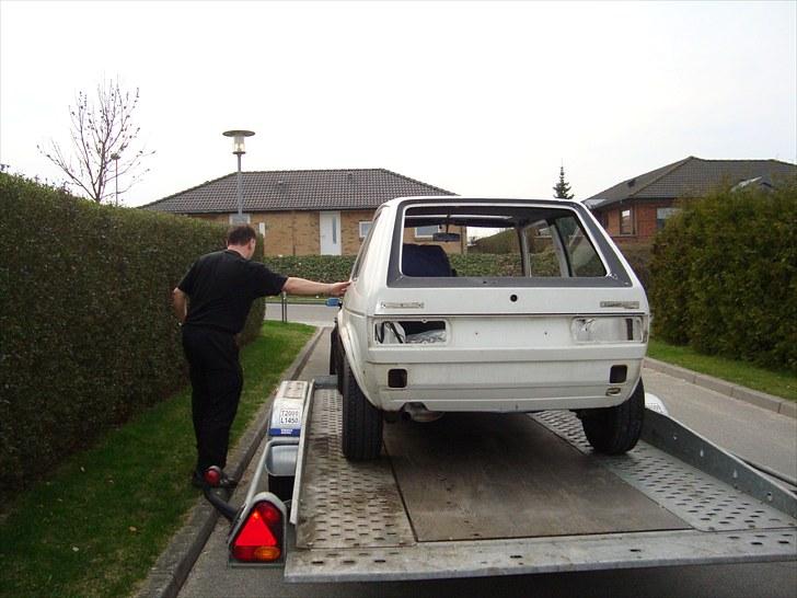 VW Golf 1 GTI - Så er den på vej til maler billede 9