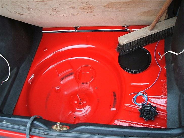 VW Golf 2 1,8 GL SOLGT - Sådan skal et Baagerum se ud i en Golf 2. Lige rengjort billede 14