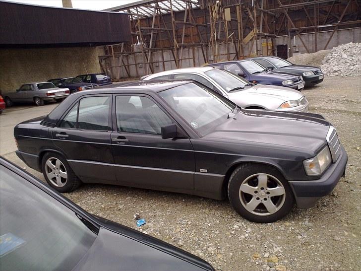 Mercedes Benz 190E 2,0 Totalskadet. billede 4