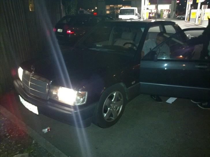 Mercedes Benz 190E 2,0 Totalskadet. billede 14