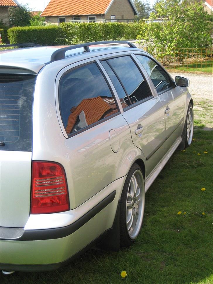 Skoda Octavia Combi 1,9 TDI Solgt billede 6