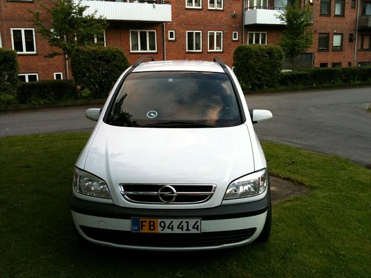 Opel Zafira 2,0 DTi - Solgt billede 2