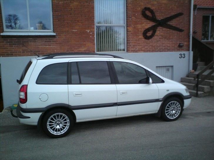Opel Zafira 2,0 DTi - Solgt billede 9