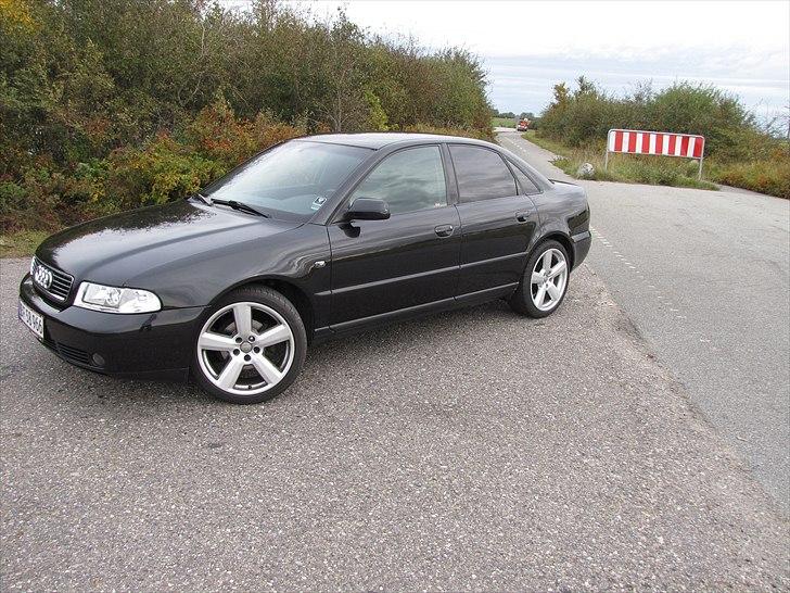 Audi A4 Facelift(solgt) billede 9