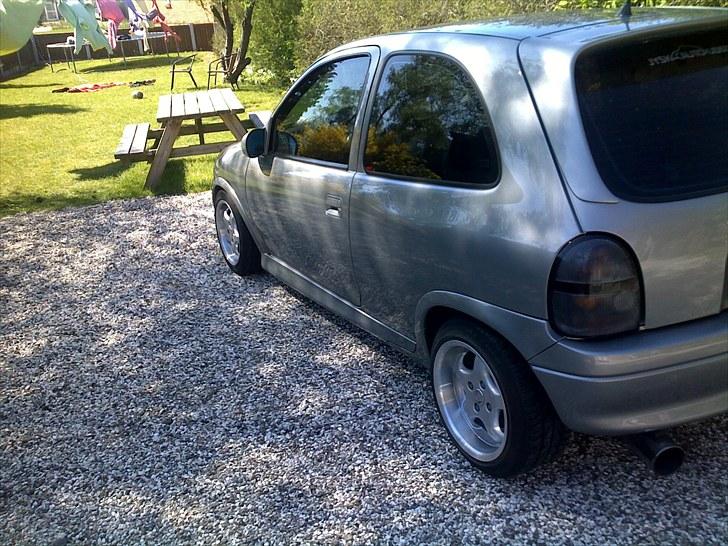 Opel corsa 1,6 gsi BYTTET billede 12