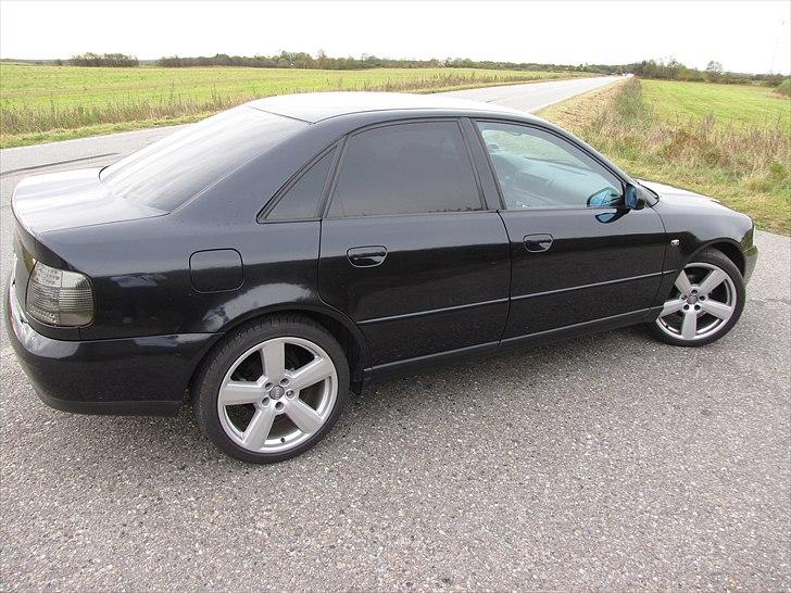 Audi A4 Facelift(solgt) billede 10