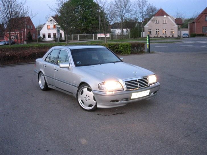 Mercedes Benz C220 cdi Totalskadet....! billede 10