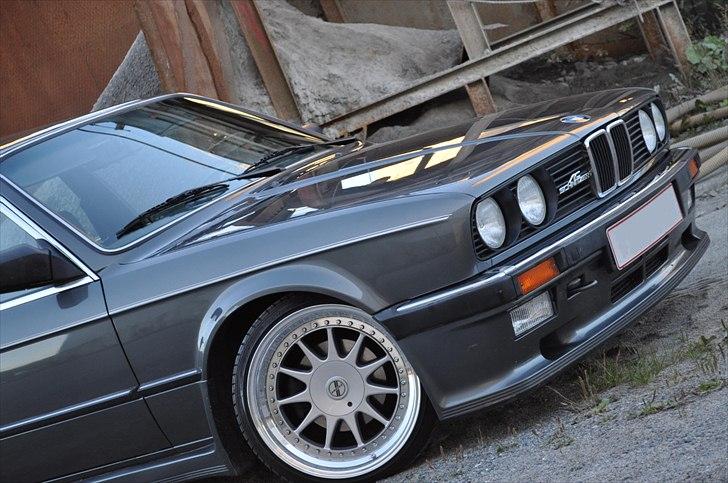 BMW e30 325i M-tech 1 billede 1