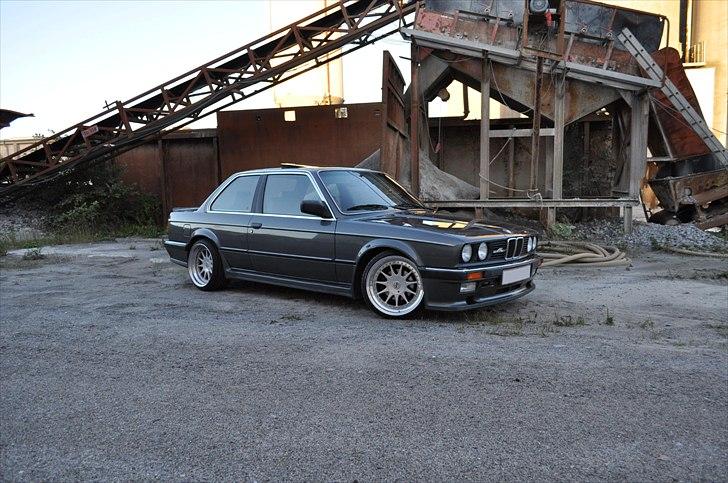 BMW e30 325i M-tech 1 billede 2