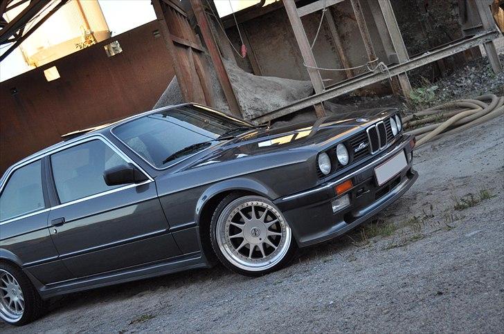 BMW e30 325i M-tech 1 billede 4