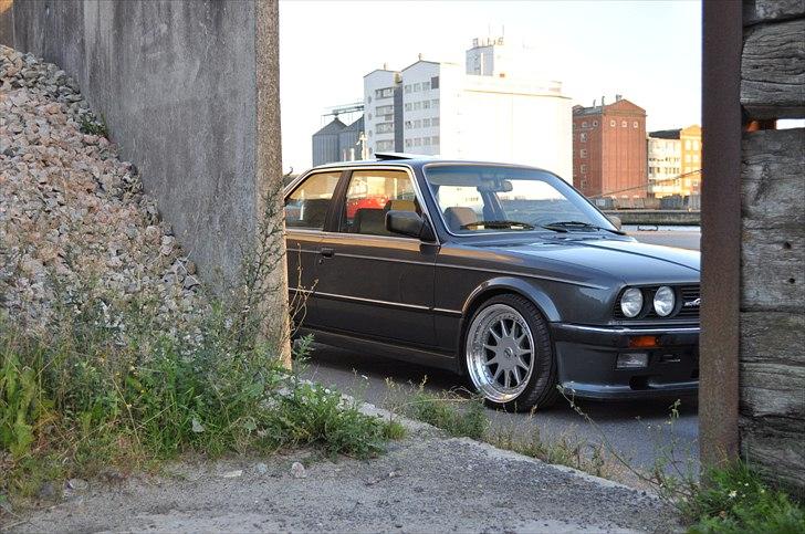 BMW e30 325i M-tech 1 billede 9