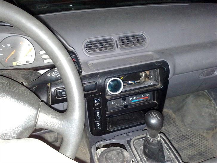 Nissan Serena 16V "Twinner" billede 7