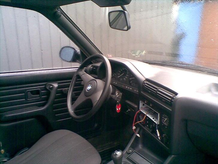 BMW 320i solgt billede 6