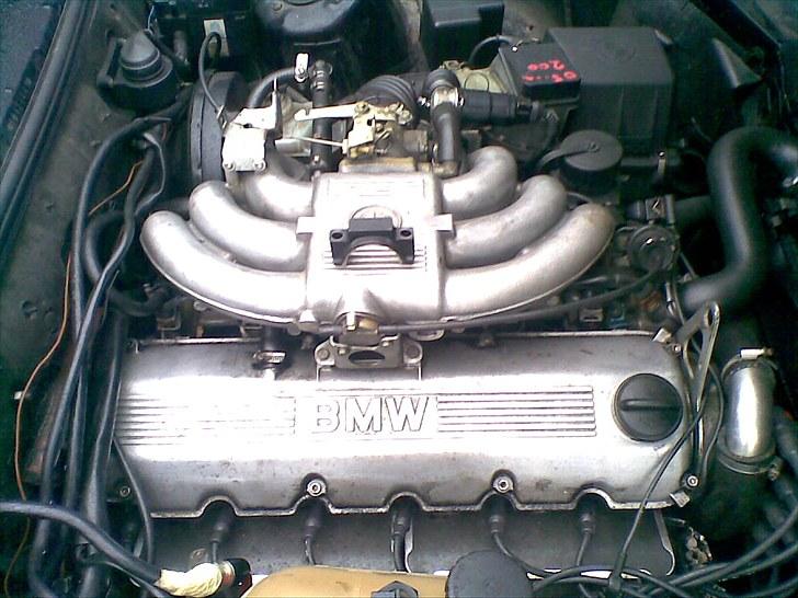 BMW 320i solgt billede 8