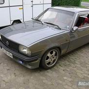 Opel ascona b solgt