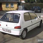 Peugeot Peugoet 106 (SOLGT)