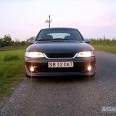 Opel Vectra GL Plus (SOLGT)