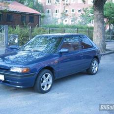 Mazda 323 BG *solgt i 05*