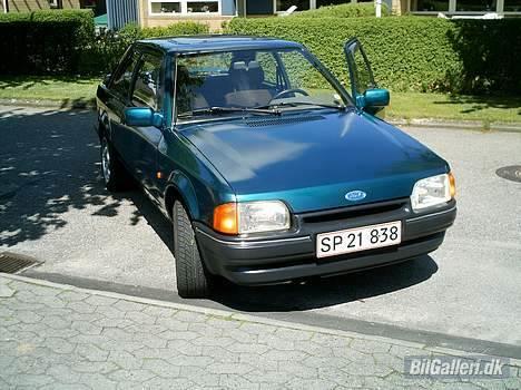 Ford Escort CL SOLGT billede 9