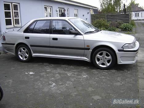 Toyota Carina 2 GL (SOLGT) billede 2