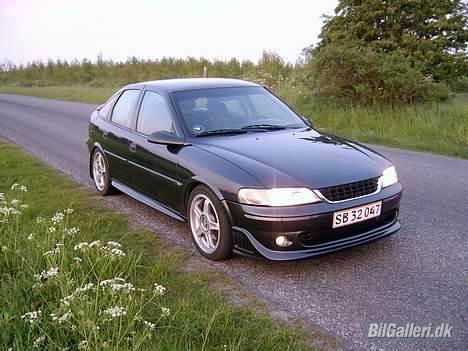 Opel Vectra GL Plus (SOLGT) billede 1