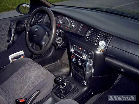 Opel Vectra GL Plus (SOLGT) billede 10