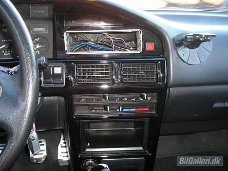 Toyota Corolla - osse indvendigt...  billede 7