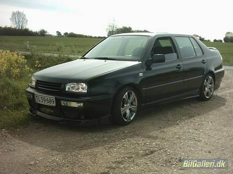 VW Vento ( SOLGT ) billede 2