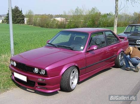 BMW 325i E30 R.I.P - Ja de er lidt bredde hehe ;-) billede 3