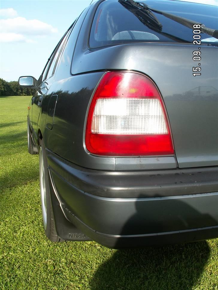 Nissan Sunny 1,6i SLX SOLGT billede 6