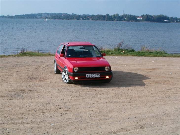 {{currentPhoto.altText}} billede {{currentPhoto.number}}