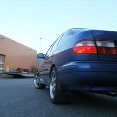 Toyota Carina E 1.6i 16v SOLGT