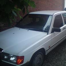 Mercedes Benz w201 190E(SOLGT)