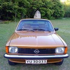 Opel kadett c coupe berlinetta